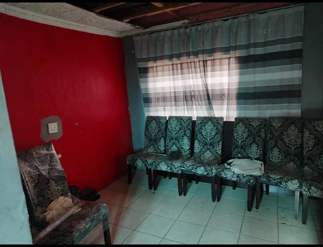 2 BEDROOM HOUSE FOR SALE IN THULANI